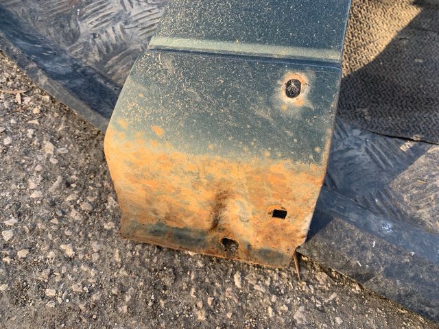 bontott FORD FOCUS I Jobb első Sárvédő