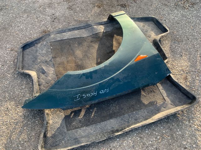 bontott FORD FOCUS I Jobb első Sárvédő