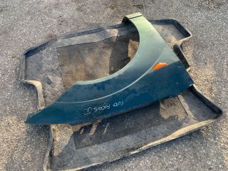 bontott FORD FOCUS I Jobb első Sárvédő