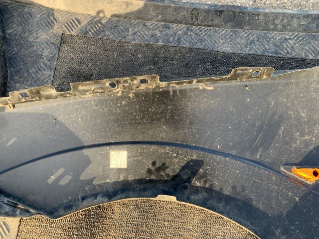 bontott FORD FOCUS I Jobb első Sárvédő