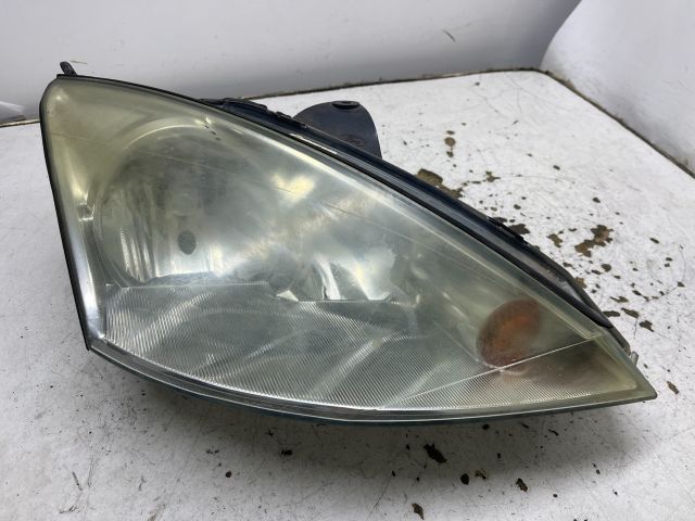 bontott FORD FOCUS I Jobb Fényszóró