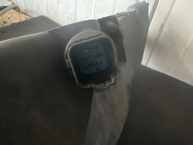 bontott FORD FOCUS I Jobb Fényszóró