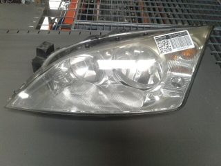 bontott FORD FOCUS I Jobb Fényszóró