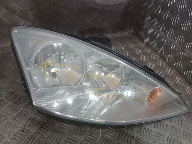 bontott FORD FOCUS I Jobb Fényszóró