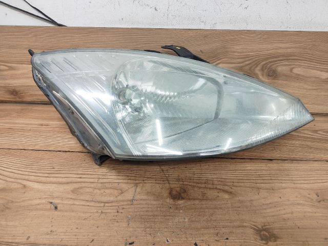 bontott FORD FOCUS I Jobb Fényszóró