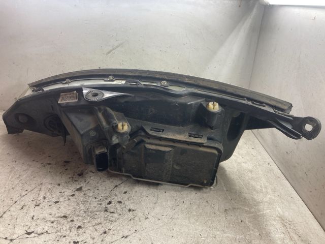 bontott FORD FOCUS I Jobb Fényszóró