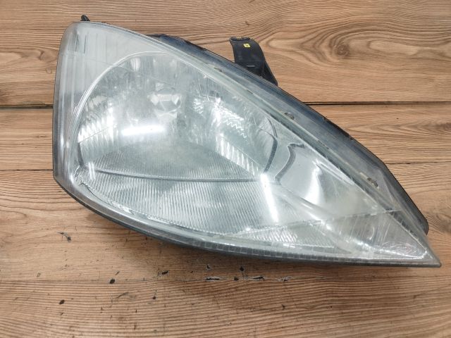 bontott FORD FOCUS I Jobb Fényszóró