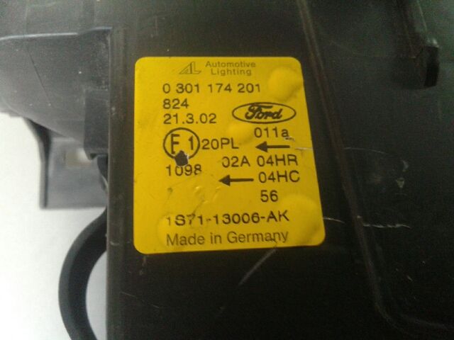 bontott FORD FOCUS I Jobb Fényszóró