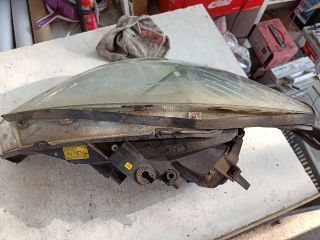 bontott FORD FOCUS I Jobb Fényszóró