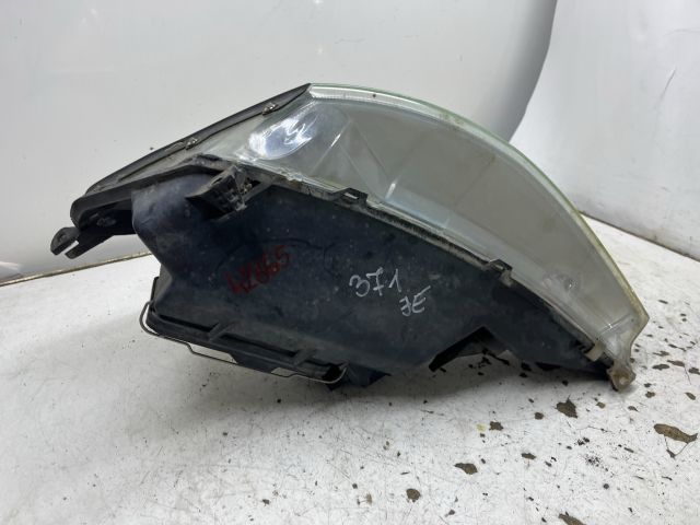 bontott FORD FOCUS I Jobb Fényszóró