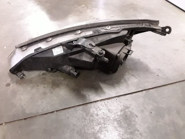 bontott FORD FOCUS I Jobb Fényszóró