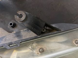 bontott FORD FOCUS I Jobb Fényszóró