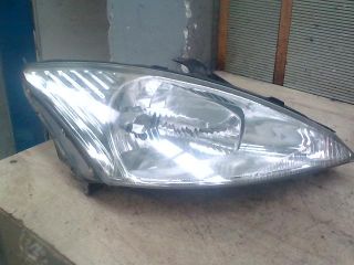bontott FORD FOCUS I Jobb Fényszóró