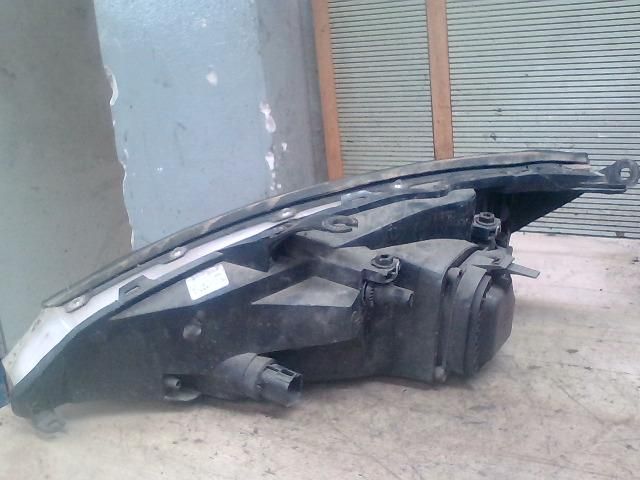 bontott FORD FOCUS I Jobb Fényszóró