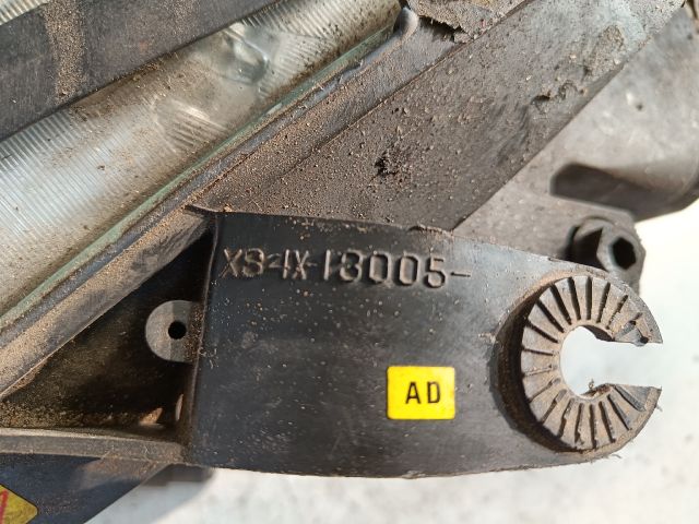 bontott FORD FOCUS I Jobb Fényszóró