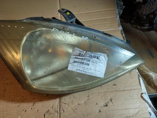 bontott FORD FOCUS I Jobb Fényszóró
