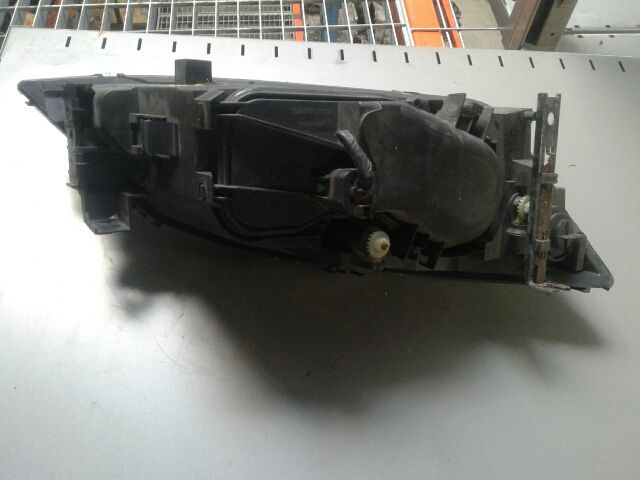 bontott FORD FOCUS I Jobb Fényszóró