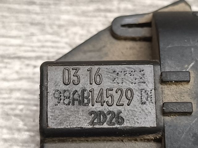 bontott FORD FOCUS I Jobb hátsó Ablakemelő Kapcsoló