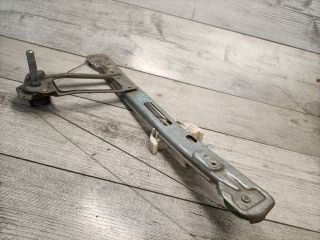 bontott FORD FOCUS I Jobb hátsó Ablakemelő Szerkezet (Mechanikus)