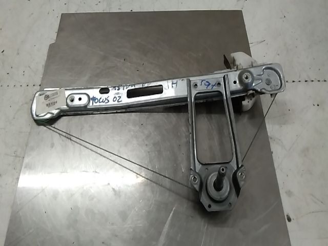 bontott FORD FOCUS I Jobb hátsó Ablakemelő Szerkezet (Mechanikus)