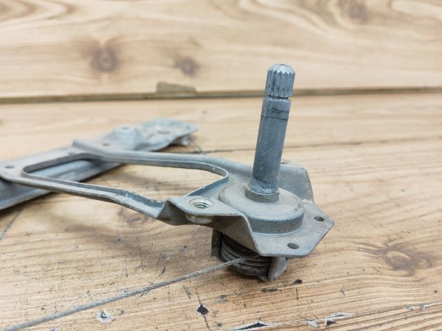 bontott FORD FOCUS I Jobb hátsó Ablakemelő Szerkezet (Mechanikus)