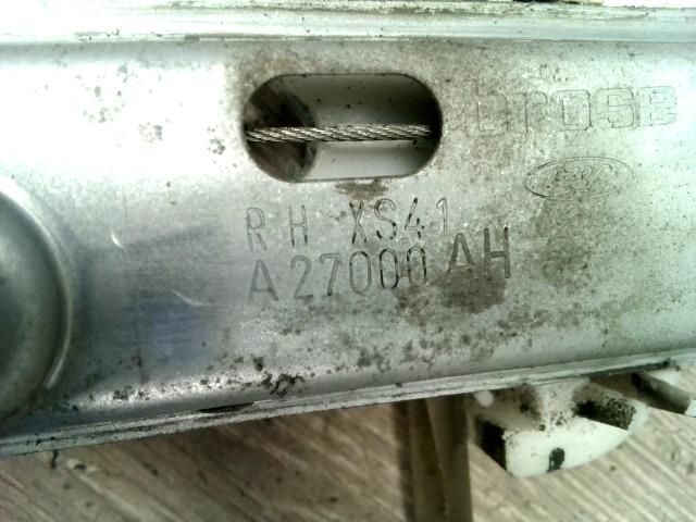 bontott FORD FOCUS I Jobb hátsó Ablakemelő Szerkezet (Mechanikus)