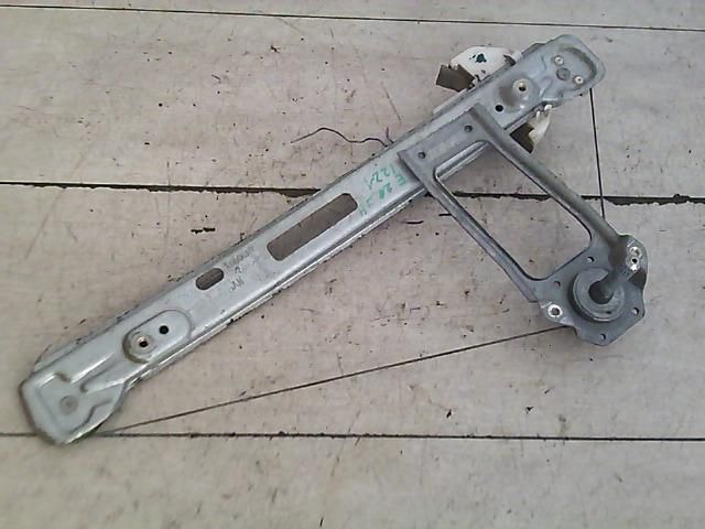 bontott FORD FOCUS I Jobb hátsó Ablakemelő Szerkezet (Mechanikus)