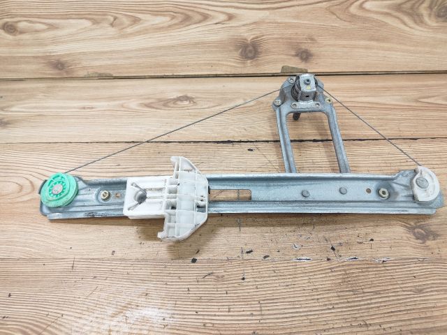 bontott FORD FOCUS I Jobb hátsó Ablakemelő Szerkezet (Mechanikus)