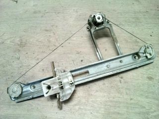 bontott FORD FOCUS I Jobb hátsó Ablakemelő Szerkezet (Mechanikus)