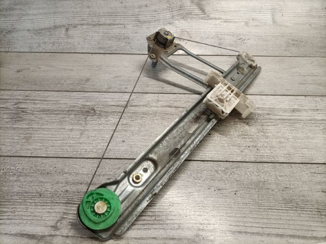 bontott FORD FOCUS I Jobb hátsó Ablakemelő Szerkezet (Mechanikus)