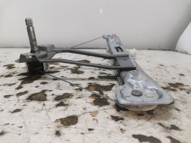 bontott FORD FOCUS I Jobb hátsó Ablakemelő Szerkezet (Mechanikus)