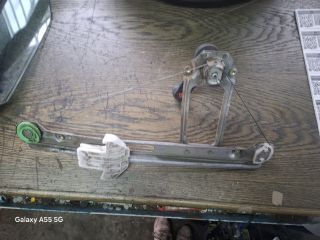 bontott FORD FOCUS I Jobb hátsó Ablakemelő Szerkezet (Mechanikus)