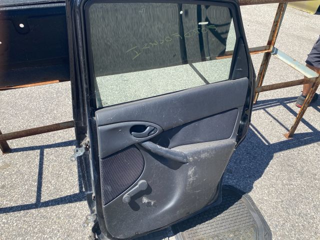 bontott FORD FOCUS I Jobb hátsó Ajtó (Részeivel)