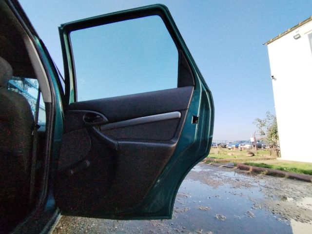 bontott FORD FOCUS I Jobb hátsó Ajtó (Üres lemez)