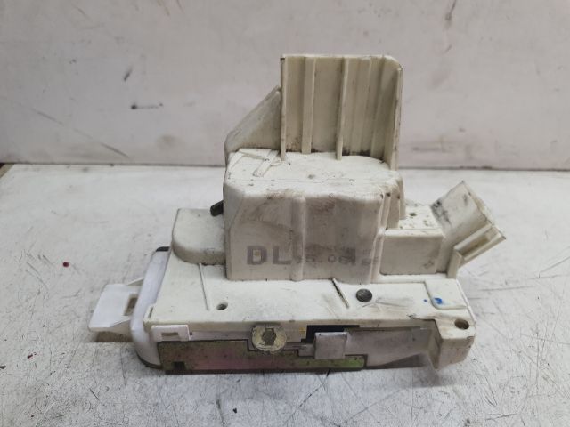 bontott FORD FOCUS I Jobb hátsó Ajtózár