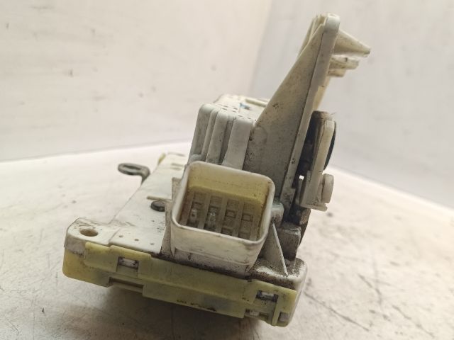 bontott FORD FOCUS I Jobb hátsó Ajtózár