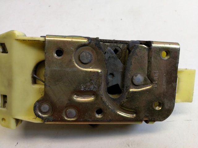 bontott FORD FOCUS I Jobb hátsó Ajtózár