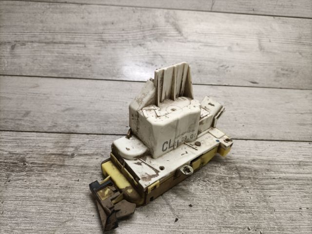 bontott FORD FOCUS I Jobb hátsó Ajtózár