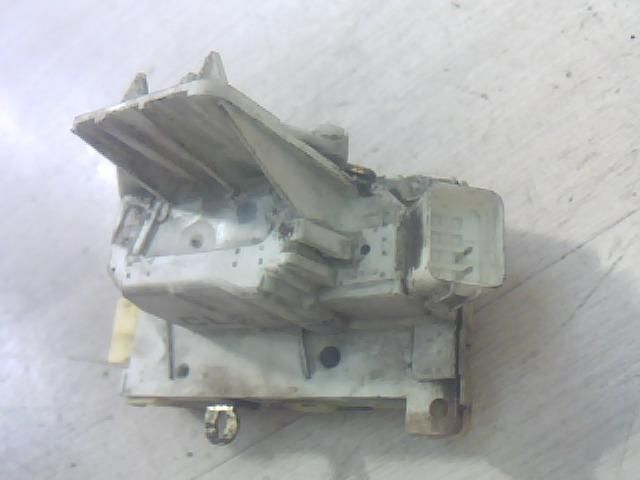 bontott FORD FOCUS I Jobb hátsó Ajtózár