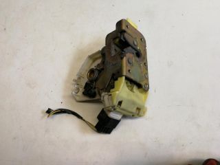 bontott FORD FOCUS I Jobb hátsó Ajtózár