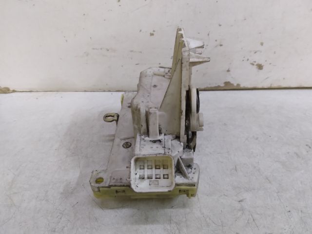 bontott FORD FOCUS I Jobb hátsó Ajtózár