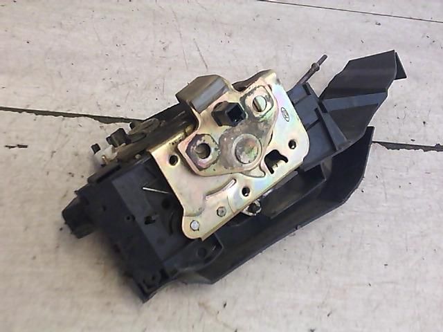 bontott FORD FOCUS I Jobb hátsó Ajtózár