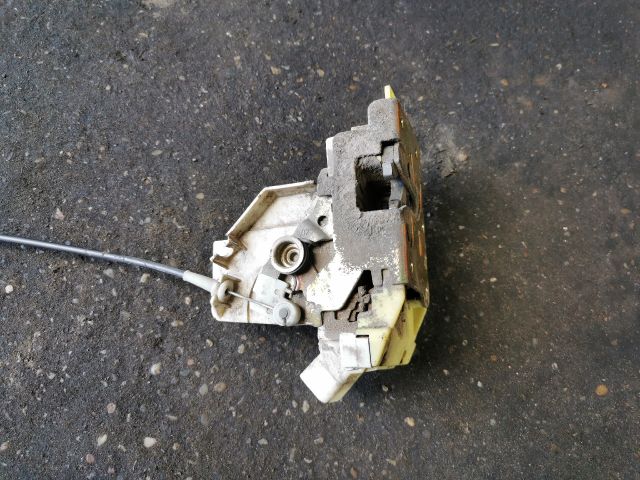 bontott FORD FOCUS I Jobb hátsó Ajtózár