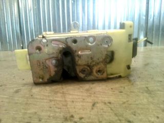 bontott FORD FOCUS I Jobb hátsó Ajtózár