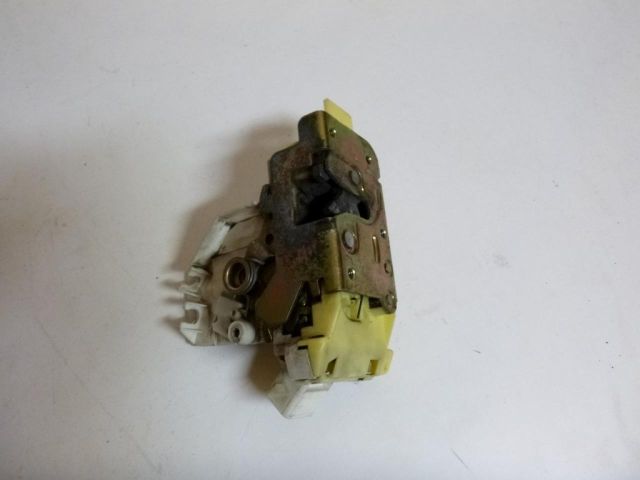 bontott FORD FOCUS I Jobb hátsó Ajtózár