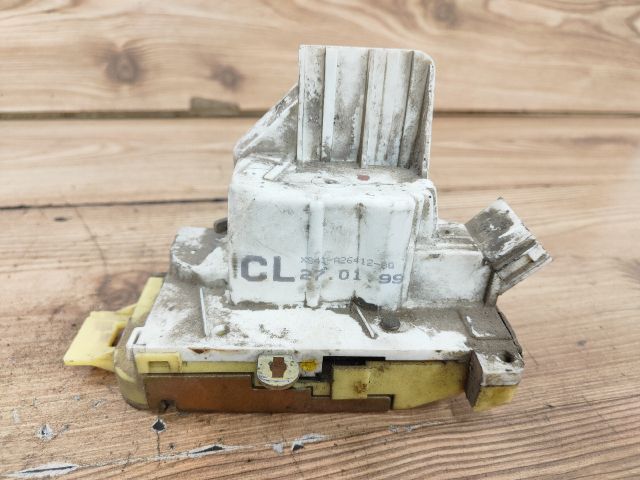 bontott FORD FOCUS I Jobb hátsó Ajtózár