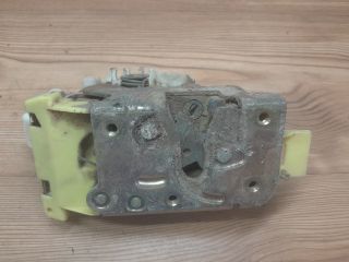 bontott FORD FOCUS I Jobb hátsó Ajtózár