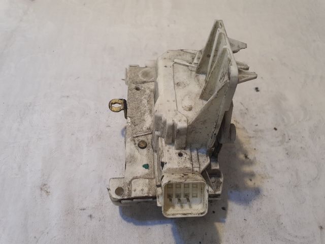 bontott FORD FOCUS I Jobb hátsó Ajtózár