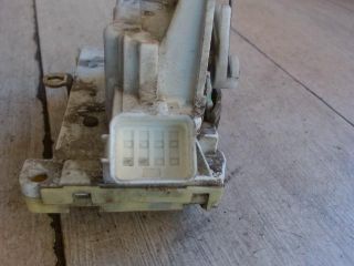 bontott FORD FOCUS I Jobb hátsó Ajtózár