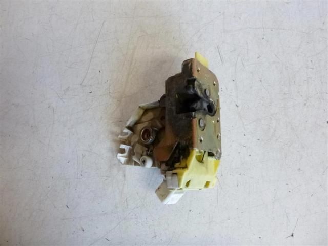 bontott FORD FOCUS I Jobb hátsó Ajtózár